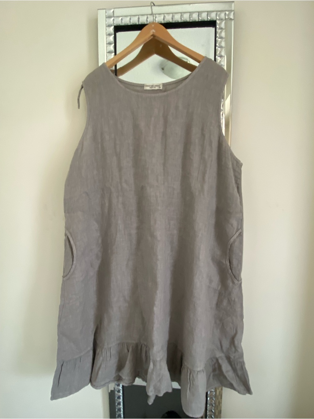 Sleeveless Ruffle-Hem Linen Tunic with Pockets - Gray